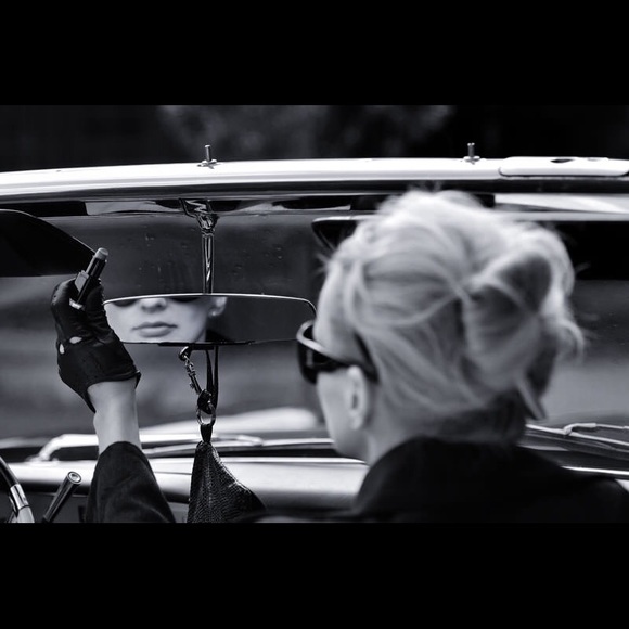 Meet your Posher, Deb - Picture 1 of 1